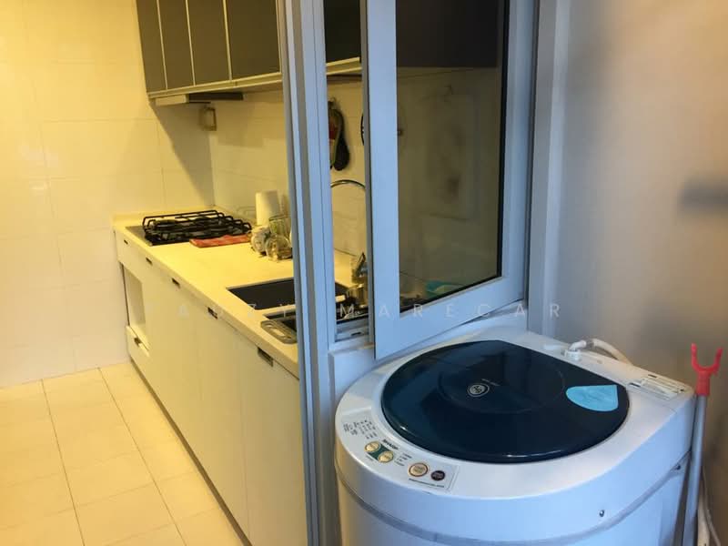 Suites @ Amber, 30 Amber Road, Room Rental, 110 sqft, Condominium For Rent, by Fauzy Marecar, 500158733 - Kitchen - PropertyGuru.com.sg