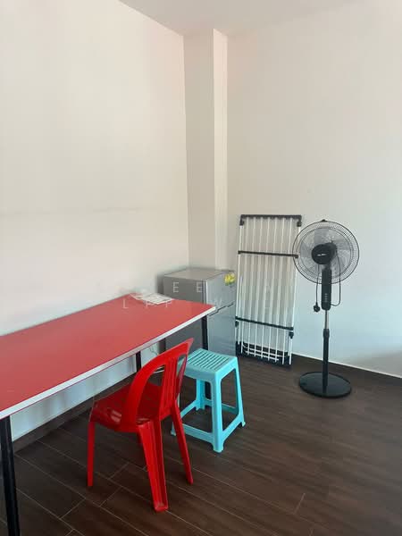 Sunbird Park, Sunbird Road, Room Rental, 150 sqft, Terraced House For Rent, by Alwee Tay Lip Wee, 500158735 - Interior - PropertyGuru.com.sg
