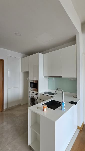 Kingsford Hillview Peak, 105 Hillview Rise, 1 Bedroom, 517 sqft, Condominium For Rent, by Grace Teo, 500158744 - Kitchen - PropertyGuru.com.sg