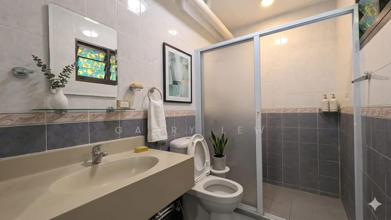298C Compassvale Street, 298C Compassvale Street, 2 Bedrooms, 969 sqft, HDB Flat For Rent, by Garry Lew, 500158745 - Bathroom - PropertyGuru.com.sg