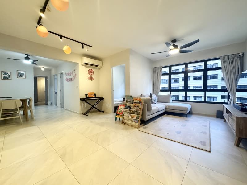 458B Sengkang West Road, 458B Sengkang West Road, 4 Bedrooms, 1,216 sqft, HDB Flat For Sale, by Shawn Low, 500158752 - Living Room - PropertyGuru.com.sg