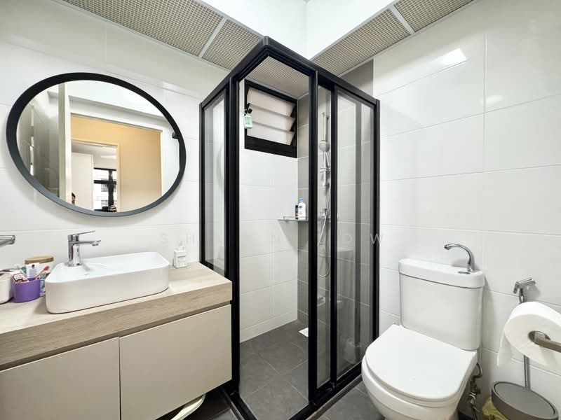 458B Sengkang West Road, 458B Sengkang West Road, 4 Bedrooms, 1,216 sqft, HDB Flat For Sale, by Shawn Low, 500158752 - Common Bathroom - PropertyGuru.com.sg