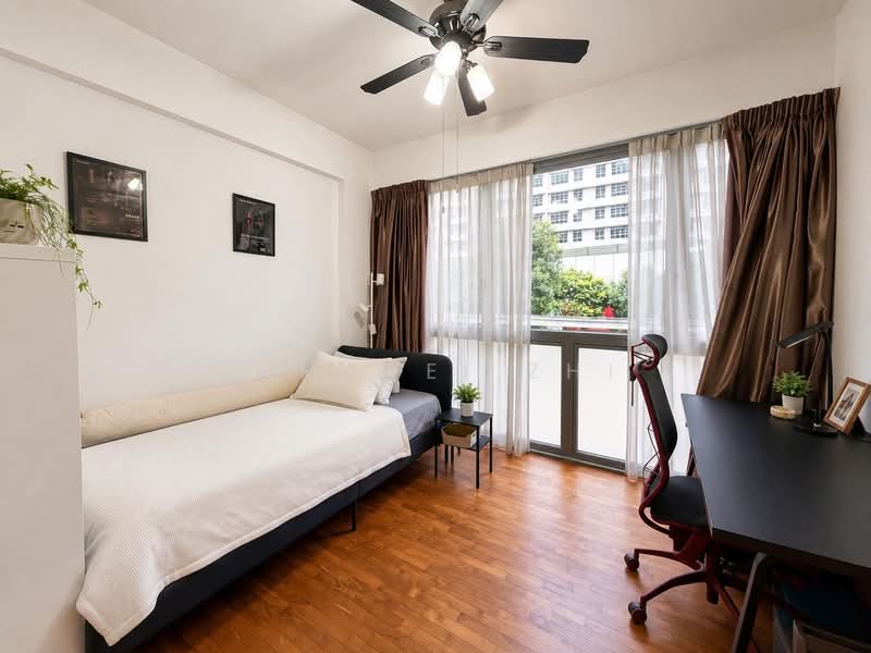 Cheap Rare 2B2B for Sale at Woodhaven Condo!, Woodgrove Avenue, 2 Bedrooms, 850 sqft, Condominium For Sale, by Lim Wei Zhi, 500158765 - Bedroom - PropertyGuru.com.sg