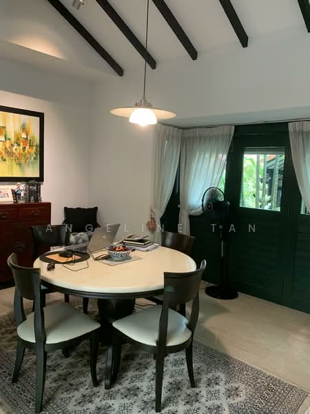 13 Ringwood Road, Ringwood Road, 4 Bedrooms, 3,500 sqft, Detached House For Rent, by Angeline Tan, 500158766 - Dining Room - PropertyGuru.com.sg