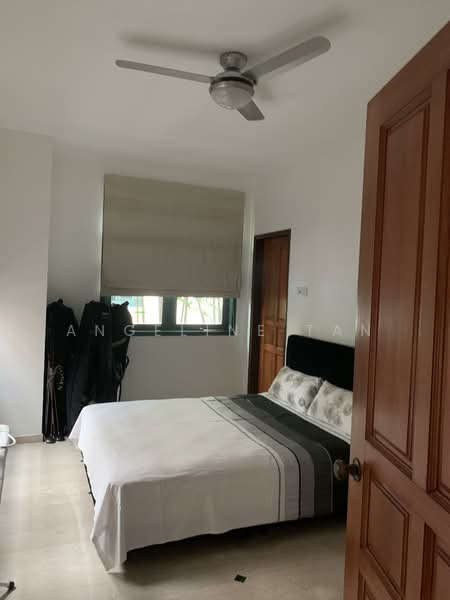 13 Ringwood Road, Ringwood Road, 4 Bedrooms, 3,500 sqft, Detached House For Rent, by Angeline Tan, 500158766 - Bedroom - PropertyGuru.com.sg