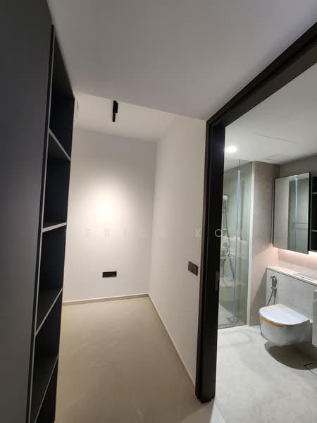 The Ranz, 109 Rangoon Road, 3 Bedrooms, 689 sqft, Apartment For Rent, by Derick Koh, 500158777 - Common Bedroom with Bathroom - PropertyGuru.com.sg