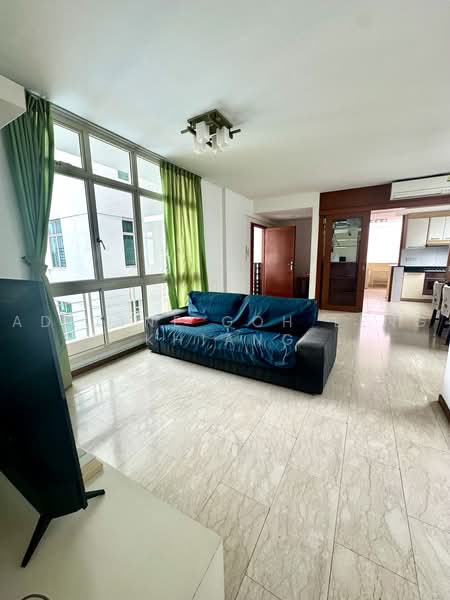 Lilydale, 556 Yishun Ave 6, Sembawang / Yishun, 3 Bedrooms, 1,270 sqft, Condominium For Rent, by Adeline Goh Leng Khiang, 500158793 - Living Room - PropertyGuru.com.sg