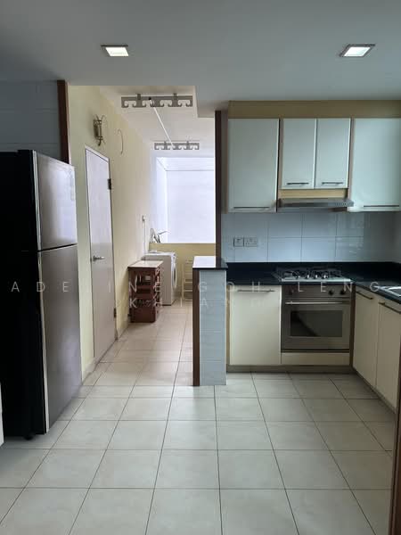 Lilydale, 556 Yishun Ave 6, Sembawang / Yishun, 3 Bedrooms, 1,270 sqft, Condominium For Rent, by Adeline Goh Leng Khiang, 500158793 - Kitchen - PropertyGuru.com.sg
