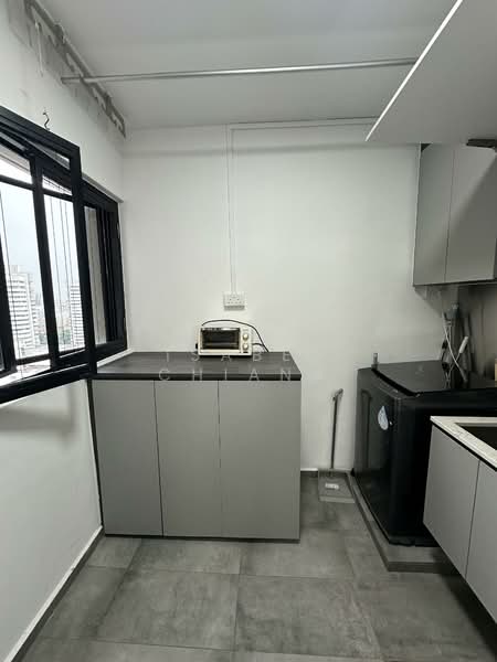 17 Telok Blangah Crescent, 17 Telok Blangah Crescent, 3 Bedrooms, 1,291 sqft, HDB Flat For Rent, by Isabel Chiang, 500158813 - Kitchen - PropertyGuru.com.sg
