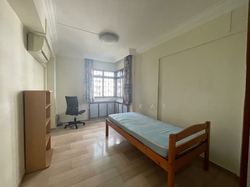 540 Jelapang Road, 540 Jelapang Road, 3 Bedrooms, 1,076 sqft, HDB Flat For Sale, by Julie Kay, 500158823 - Bedroom - PropertyGuru.com.sg