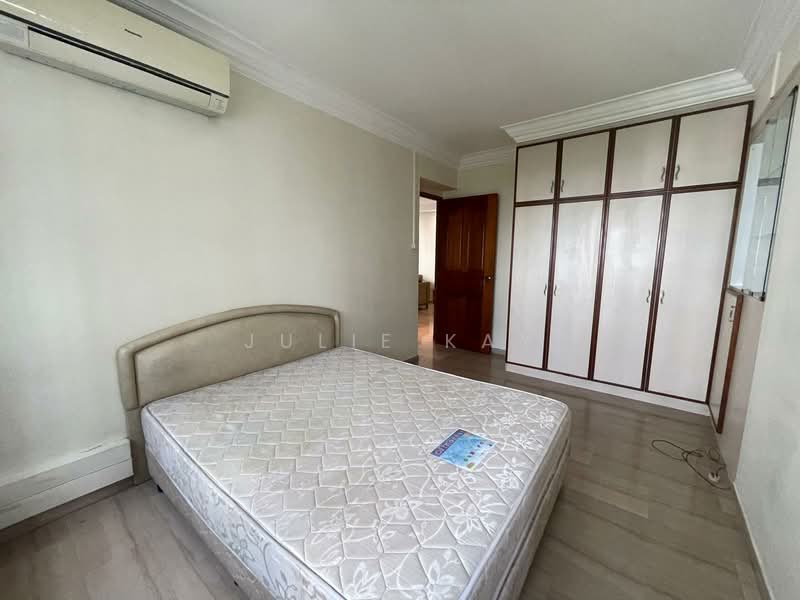 540 Jelapang Road, 540 Jelapang Road, 3 Bedrooms, 1,076 sqft, HDB Flat For Sale, by Julie Kay, 500158823 - PropertyGuru.com.sg