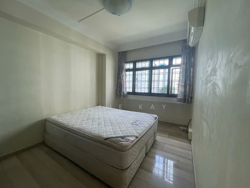 540 Jelapang Road, 540 Jelapang Road, 3 Bedrooms, 1,076 sqft, HDB Flat For Sale, by Julie Kay, 500158823 - Bedroom - PropertyGuru.com.sg