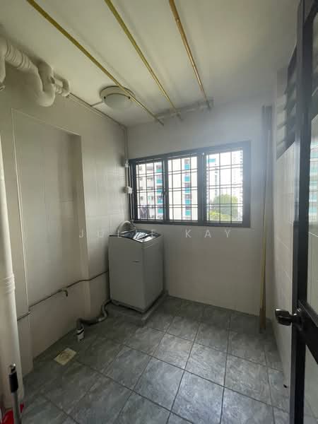 540 Jelapang Road, 540 Jelapang Road, 3 Bedrooms, 1,076 sqft, HDB Flat For Sale, by Julie Kay, 500158823 - Yard - PropertyGuru.com.sg