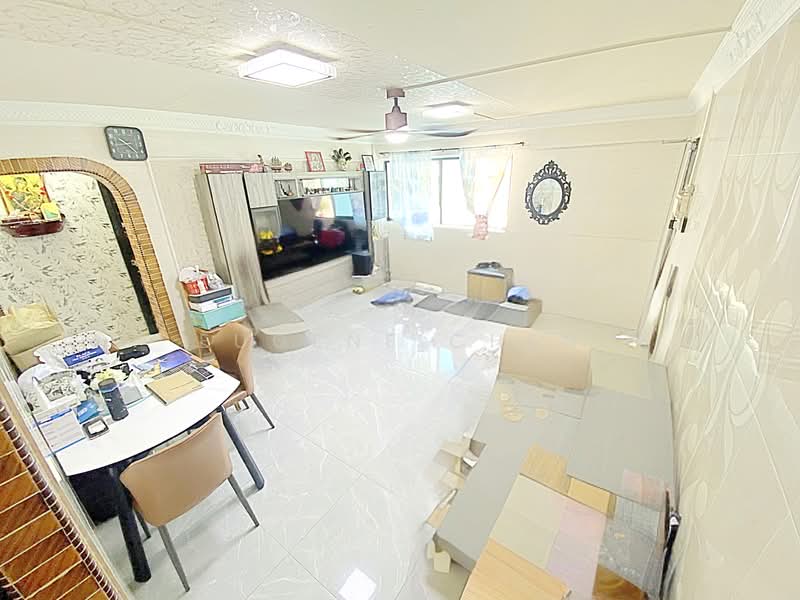 20 Teck Whye Lane, 20 Teck Whye Lane, 3 Bedrooms, 990 sqft, HDB Flat For Sale, by Eugene Chen, 500158840 - Living Room - PropertyGuru.com.sg