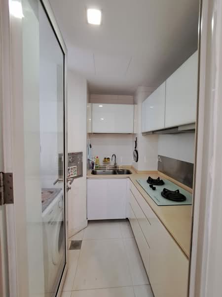 The Centris, 67 Jurong West Central 3, 4 Bedrooms, 980 sqft, Apartment For Rent, by Priscilla Lee, 500158843 - Kitchen - PropertyGuru.com.sg
