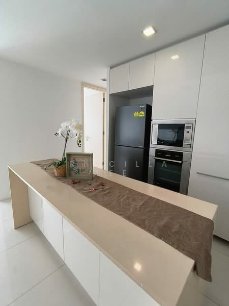 The Centris, 67 Jurong West Central 3, 4 Bedrooms, 980 sqft, Apartment For Rent, by Priscilla Lee, 500158843 - Kitchen - PropertyGuru.com.sg