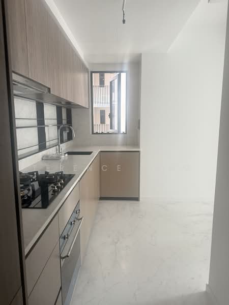 Sceneca Residence, Tanah Merah Kechil Link, 3 Bedrooms, 904 sqft, Condominium For Sale, by Terence Tang, 500158849 - Kitchen - PropertyGuru.com.sg