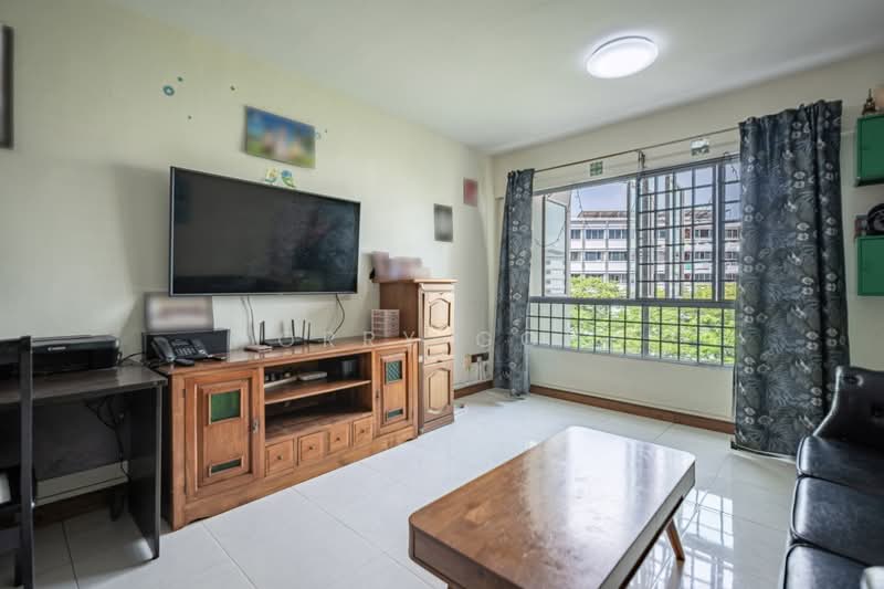 Melville Park, 28 Simei Street 1, 3 Bedrooms, 1,399 sqft, Condominium For Sale, by Orry Goh, 500158867 - Living Room - PropertyGuru.com.sg