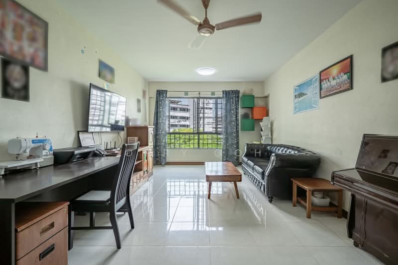 Melville Park, 28 Simei Street 1, 3 Bedrooms, 1,399 sqft, Condominium For Sale, by Orry Goh, 500158867 - Living Room - PropertyGuru.com.sg