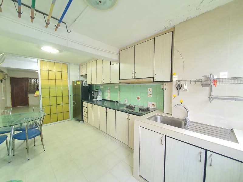 1 Hougang Avenue 3, 1 Hougang Avenue 3, 2 Bedrooms, 635 sqft, HDB Flat For Sale, by Adrian Chua, 500158873 - Kitchen - PropertyGuru.com.sg