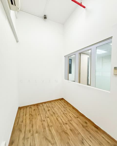 Oxley BizHub 2, 62 Ubi Road 1, 1,023 sqft, Light Industrial (B1) For Sale, by Calvin Choh, 500158878 - Interior - CommercialGuru.com.sg