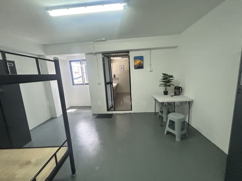 Worker Workers Accomodation, Dormitory for Workers, 3 Bedrooms, 1,500 sqft, Walk-up Apartment For Rent, by Rick Khiantani, 500158881 - PropertyGuru.com.sg