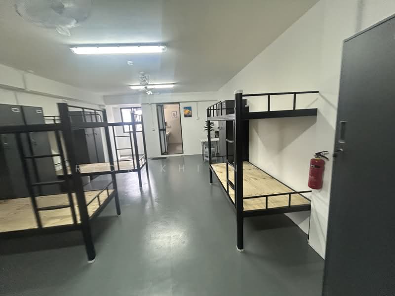 Worker Workers Accomodation, Dormitory for Workers, 3 Bedrooms, 1,500 sqft, Walk-up Apartment For Rent, by Rick Khiantani, 500158881 - PropertyGuru.com.sg
