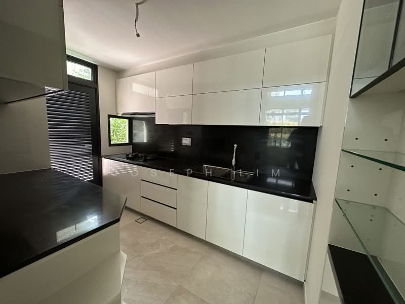 Belgravia Ace, 100 Belgravia Drive, 5 Bedrooms, 4,058 sqft, Semi-Detached House For Rent, by Joseph Lim, 500158920 - Kitchen - PropertyGuru.com.sg