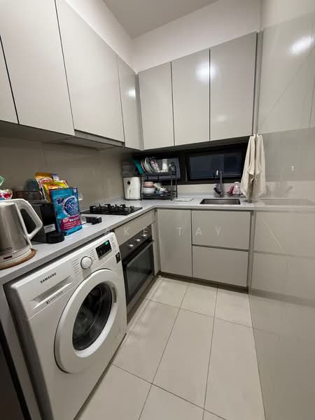 The Wisteria, 590 Yishun Ring Road, 2 Bedrooms, 710 sqft, Condominium For Rent, by Jake Tay, 500158924 - Kitchen - PropertyGuru.com.sg