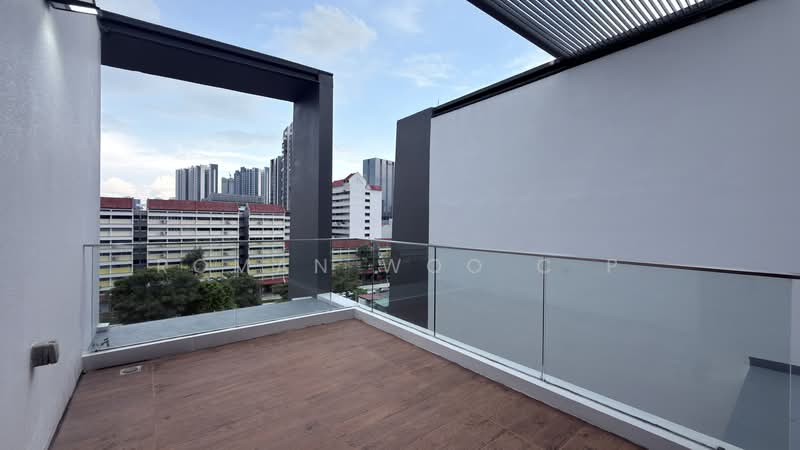 8 Farrer Suites, 8 Sing Joo Walk, 3 Bedrooms, 1,087 sqft, Apartment For Sale, by Roman Woo C P, 500158929 - Balcony - PropertyGuru.com.sg