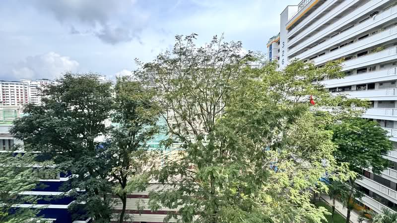 328 Sembawang Crescent, 328 Sembawang Crescent, 3 Bedrooms, 1,087 sqft, HDB Flat For Sale, by Anson Goh  吴铭华, 500158933 - Exterior - PropertyGuru.com.sg