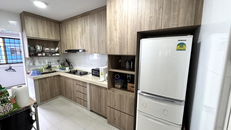 328 Sembawang Crescent, 328 Sembawang Crescent, 3 Bedrooms, 1,087 sqft, HDB Flat For Sale, by Anson Goh  吴铭华, 500158933 - Kitchen - PropertyGuru.com.sg