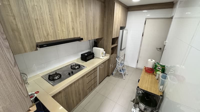 328 Sembawang Crescent, 328 Sembawang Crescent, 3 Bedrooms, 1,087 sqft, HDB Flat For Sale, by Anson Goh  吴铭华, 500158933 - Kitchen - PropertyGuru.com.sg