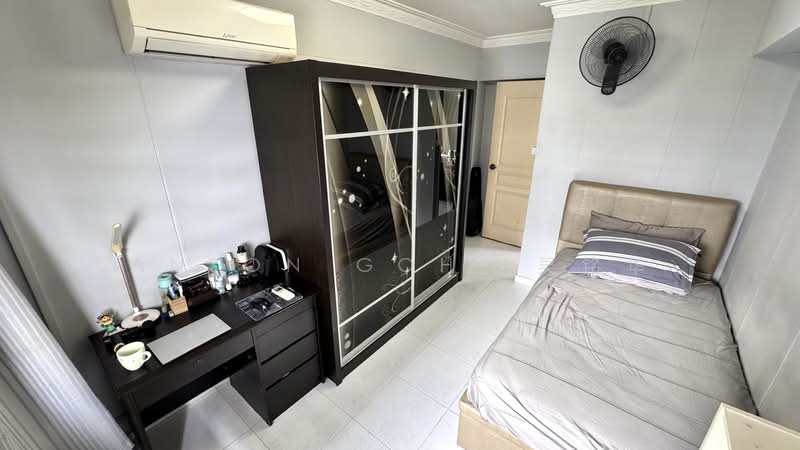 328 Sembawang Crescent, 328 Sembawang Crescent, 3 Bedrooms, 1,087 sqft, HDB Flat For Sale, by Anson Goh  吴铭华, 500158933 - Bedroom - PropertyGuru.com.sg