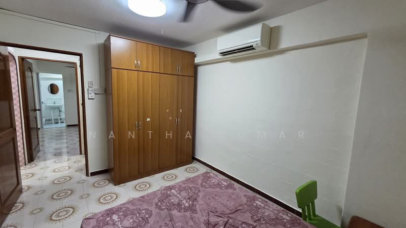 119 Ang Mo Kio Avenue 3, 119 Ang Mo Kio Avenue 3, 2 Bedrooms, 721 sqft, HDB Flat For Sale, by Nantha Kumar, 500158939 - Bedroom - PropertyGuru.com.sg