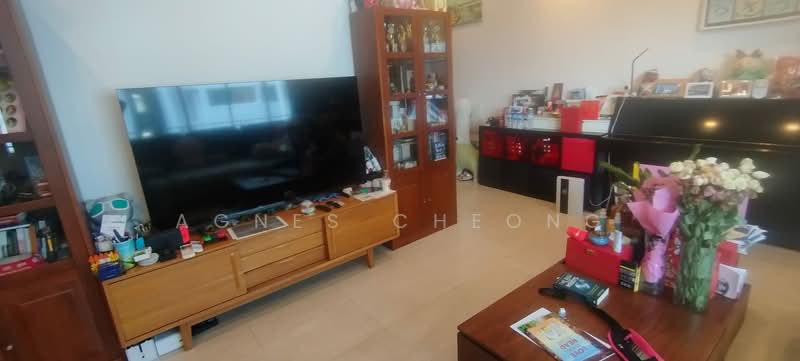 Balmoral Residences, 12 Balmoral Crescent, 3 Bedrooms, 1,744 sqft, Condominium For Sale, by Agnes Cheong, 500158942 - Living Room - PropertyGuru.com.sg