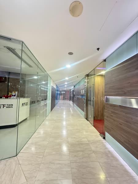 Singapore Shopping Centre, 190 Clemenceau Avenue, 8,654 sqft, Other Retail For Sale, by Low Choon Sin, 500158943 - Corridor - CommercialGuru.com.sg