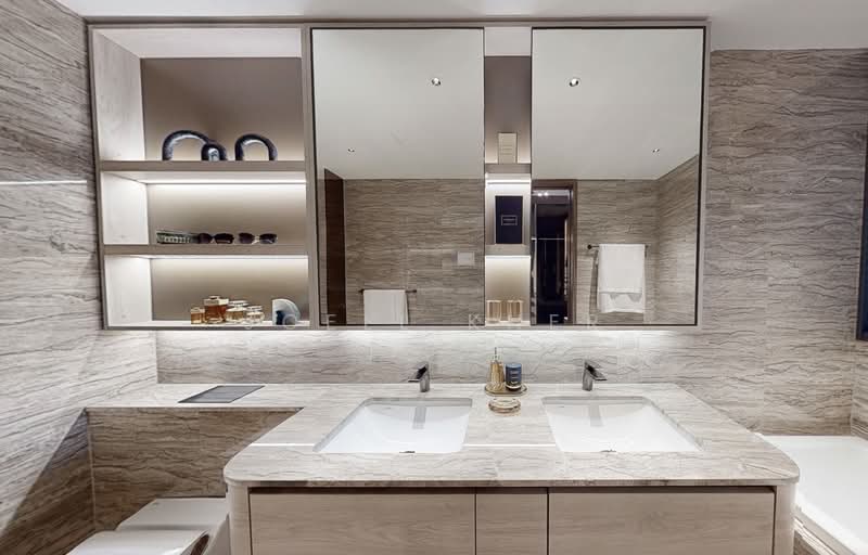 FREEHOLD ⭐️ TOP IN 6 MONTHS. MEGA DEVELOPMENT, , 4 Bedrooms, 1,690 sqft, Condominium For Sale, by Joell Kher, 500158944 - Bathroom - PropertyGuru.com.sg