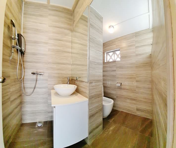 Townerville, McNair Road, 4 Bedrooms, 2,918 sqft, Conservation House For Rent, by Lawrence Hong, 500158947 - Bathroom - PropertyGuru.com.sg