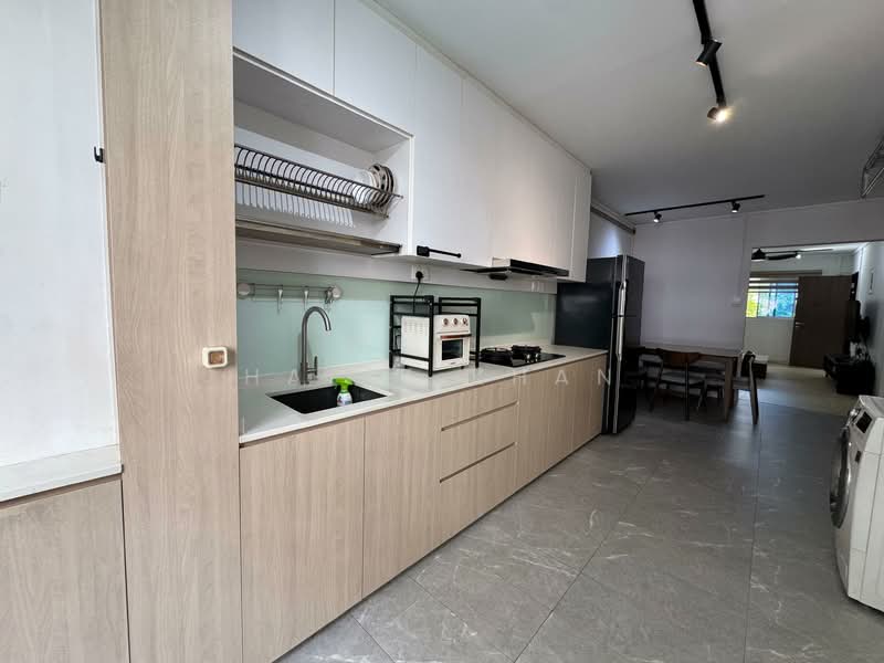 252 Bangkit Road, 252 Bangkit Road, 2 Bedrooms, 786 sqft, HDB Flat For Sale, by Hafiz Khan, 500158950 - Kitchen - PropertyGuru.com.sg