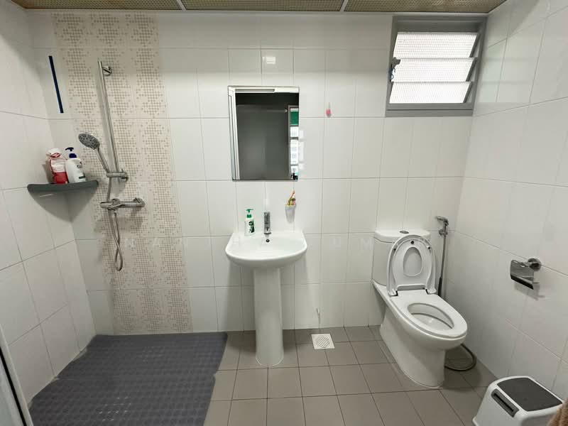 226C Sumang Lane, 226C Sumang Lane, 3 Bedrooms, 1,227 sqft, HDB Flat For Sale, by Nantha Kumar, 500158953 - Bathroom - PropertyGuru.com.sg