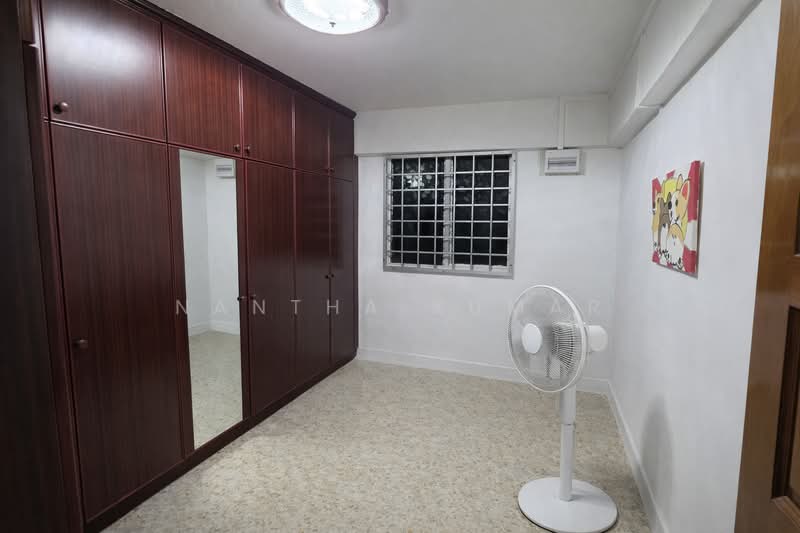 343 Clementi Avenue 5, 343 Clementi Avenue 5, 2 Bedrooms, 721 sqft, HDB Flat For Sale, by Nantha Kumar, 500158963 - Bedroom - PropertyGuru.com.sg