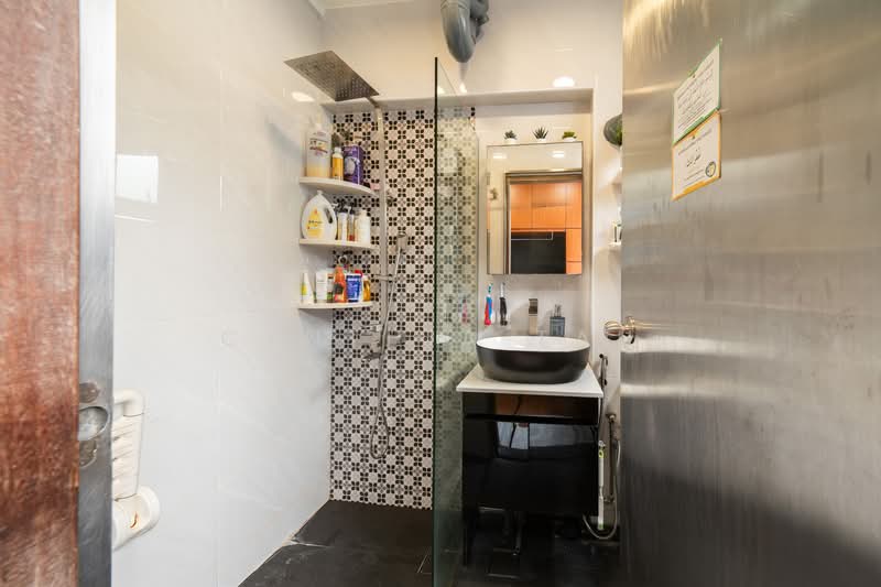 256 Kim Keat Avenue, 256 Kim Keat Avenue, 3 Bedrooms, 1,313 sqft, HDB Flat For Sale, by Cynthia Tan, 500158967 - Bathroom - PropertyGuru.com.sg