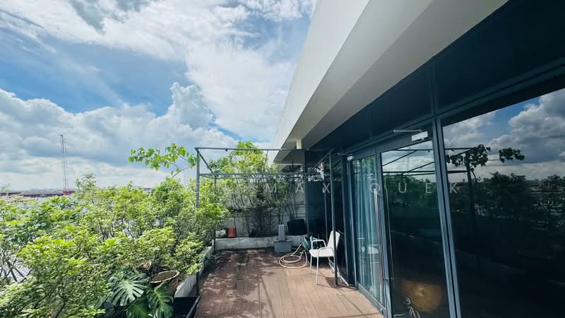 Novelty BizCentre, 18 Howard Road, 1,658 sqft, Light Industrial (B1) For Sale, by Steven Max Quek, 500158968 - CommercialGuru.com.sg