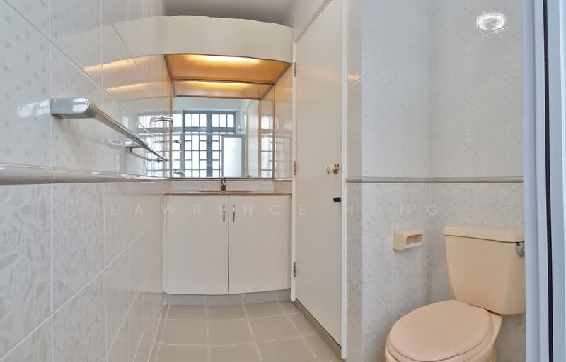 Chancery Grove, 25L Chancery Lane, 4 Bedrooms, 2,013 sqft, Cluster House For Rent, by Lawrence Hong, 500158969 - Bathroom - PropertyGuru.com.sg