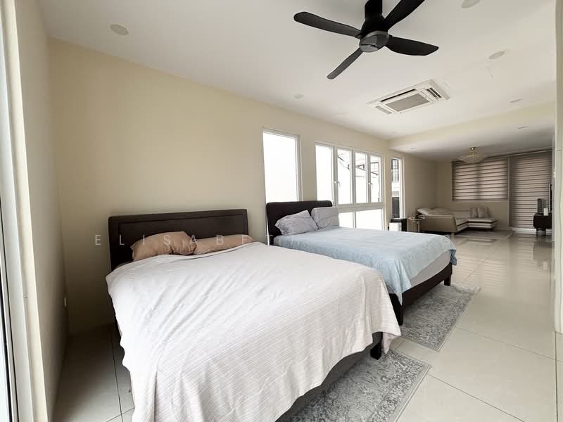 Serangoon Garden Estate, Huddington Avenue, 4 Bedrooms, 4,500 sqft, Corner Terrace For Rent, by Elisabeth Yiong, 500158971 - Bedroom - PropertyGuru.com.sg