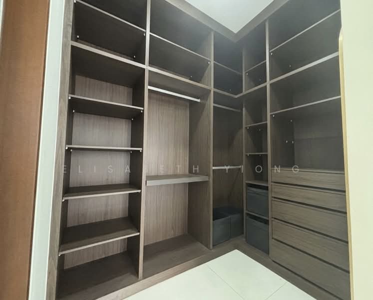 Serangoon Garden Estate, Huddington Avenue, 4 Bedrooms, 4,500 sqft, Corner Terrace For Rent, by Elisabeth Yiong, 500158971 - Interior - PropertyGuru.com.sg