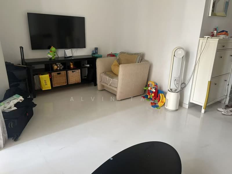 The Skywoods, 3 Dairy Farm Heights, 3 Bedrooms, 947 sqft, Condominium For Rent, by Alvin Tay, 500158985 - Living Room - PropertyGuru.com.sg
