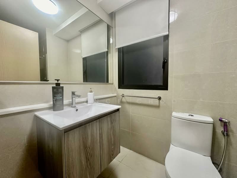 Twin Waterfalls, 108 Punggol Walk, 3 Bedrooms, 1,087 sqft, Executive Condominium For Sale, by Terence Choo, 500158988 - Bathroom - PropertyGuru.com.sg