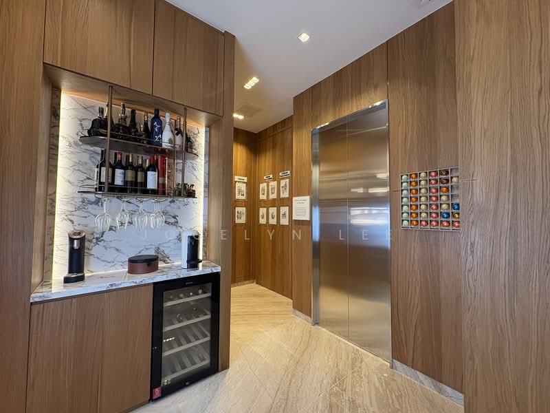 Verde Joo Chiat, 108 Joo Chiat Terrace, 2 Bedrooms, 721 sqft, Apartment For Sale, by Jocelyn Lee, 500158989 - Corridor - PropertyGuru.com.sg